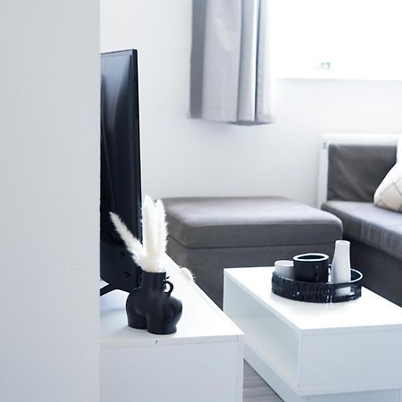 Brighton City Centre 2Br Apartment - Perfect For Contractors, Families & Groups - Free Parking & Walk To Beach エクステリア 写真