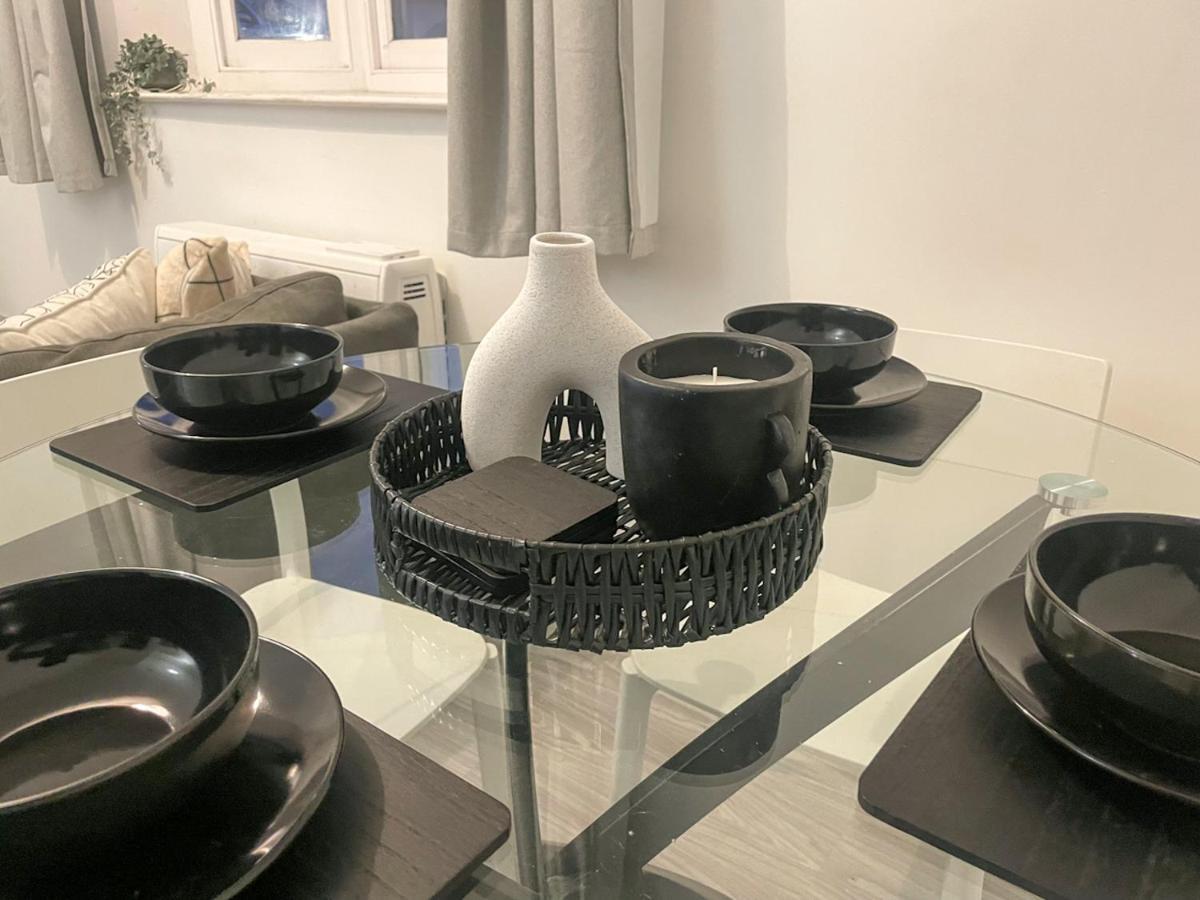 Brighton City Centre 2Br Apartment - Perfect For Contractors, Families & Groups - Free Parking & Walk To Beach エクステリア 写真