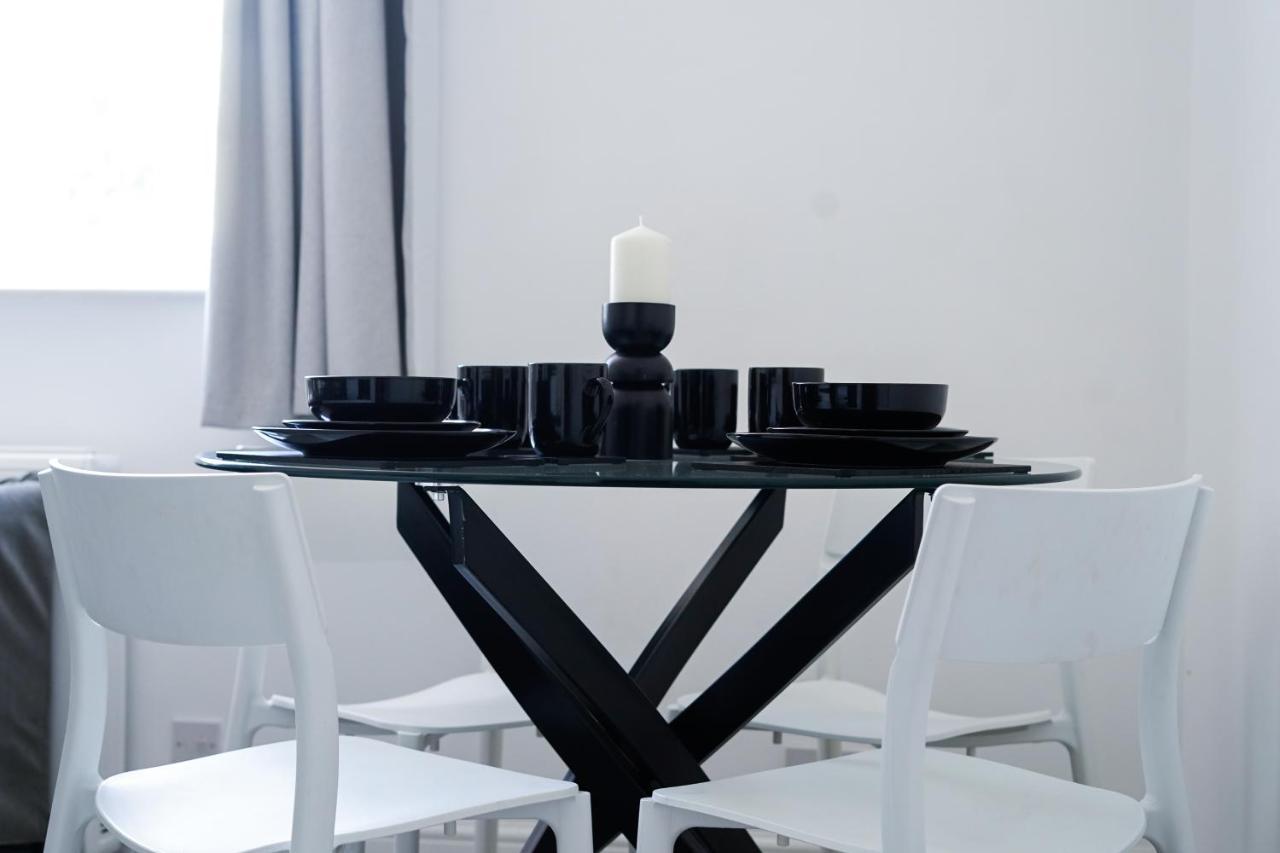 Brighton City Centre 2Br Apartment - Perfect For Contractors, Families & Groups - Free Parking & Walk To Beach エクステリア 写真