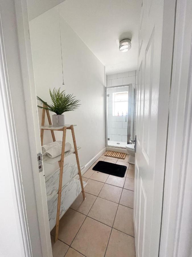 Brighton City Centre 2Br Apartment - Perfect For Contractors, Families & Groups - Free Parking & Walk To Beach エクステリア 写真
